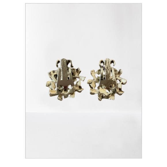 Coro signed vintage clip back earrings m - Picture 2 of 4